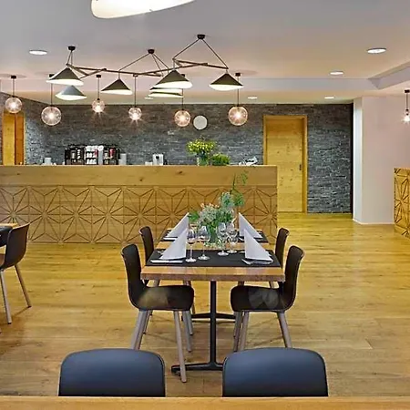Restaurant Flaschen * Leukerbad